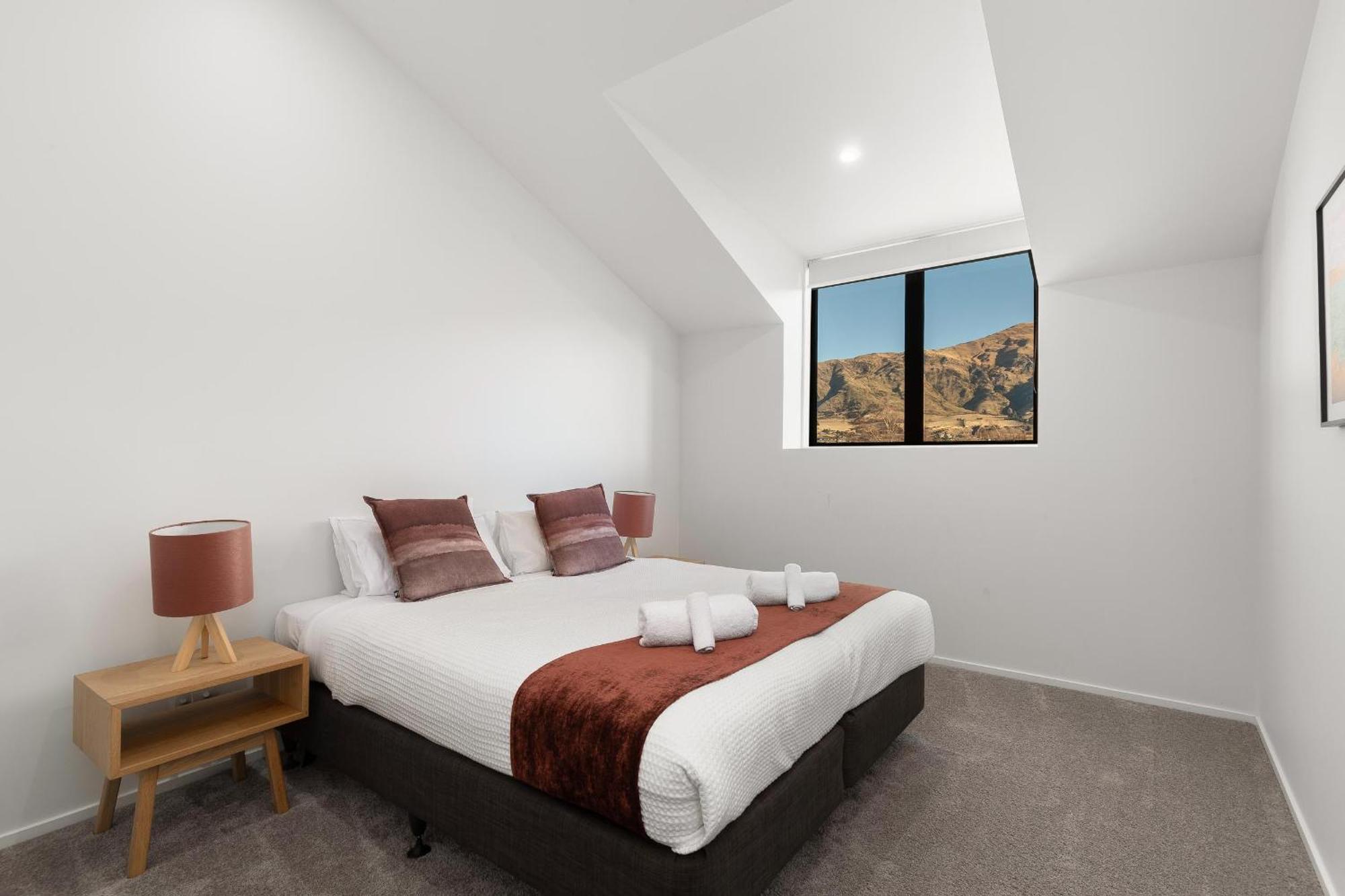 Rusted Charm Villa Wanaka Bagian luar foto